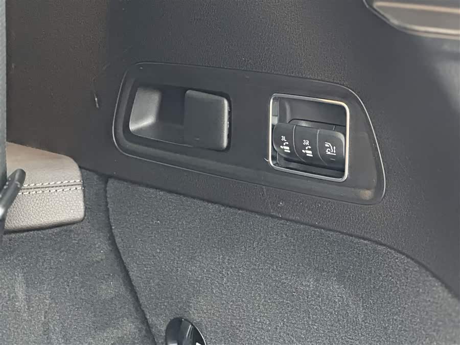 Mercedes-Benz GLS Class 2023 #28 Mercedes-Benz GLS Class 2023 car image #28