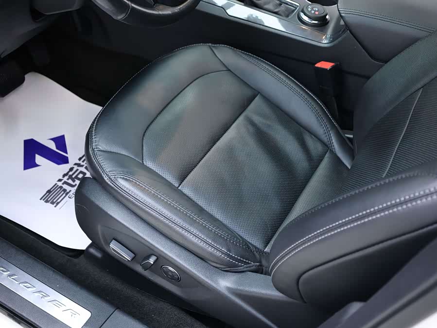 Ford Explorer (Imported) 2018 #28 Ford Explorer (Imported) 2018 car image #28