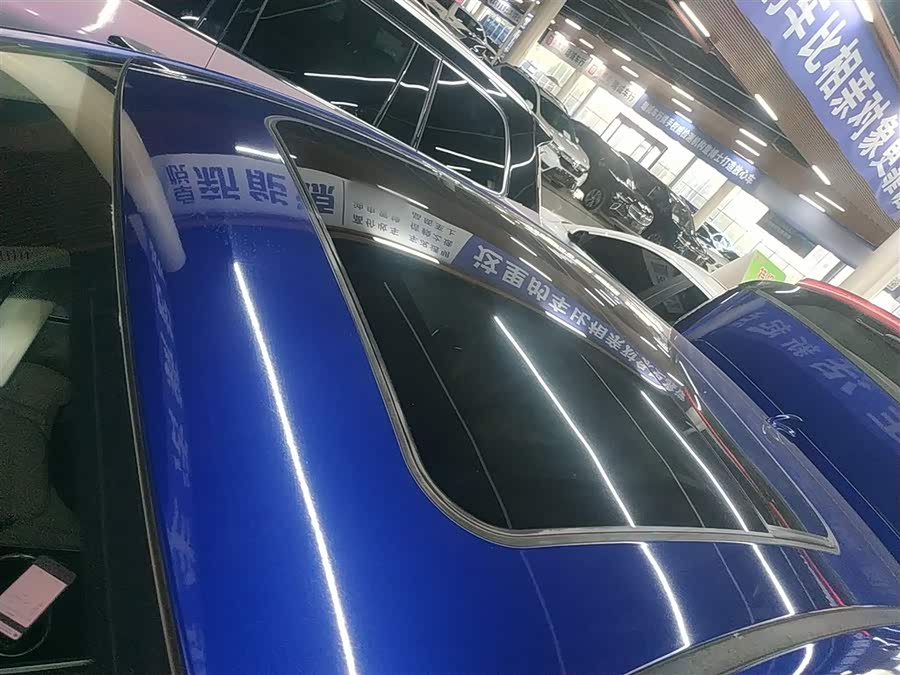 HongQi E-HS3 2019 #28 HongQi E-HS3 2019 car image #28