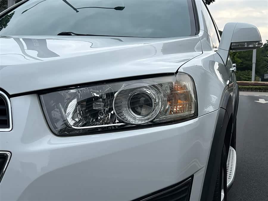 Chevrolet Captiva 2017 car image #28