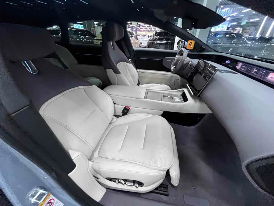 Avatr 12 2023 car image #28