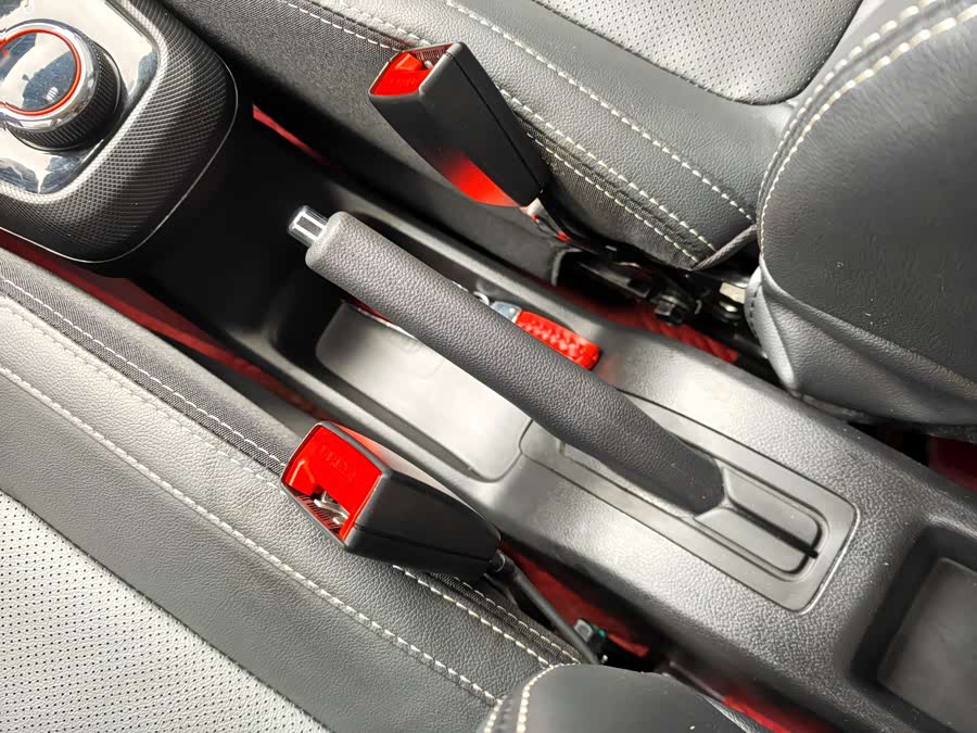 哪吒汽车 哪吒N01 2021 #28 哪吒汽车 哪吒N01 2021 汽车图片 #28