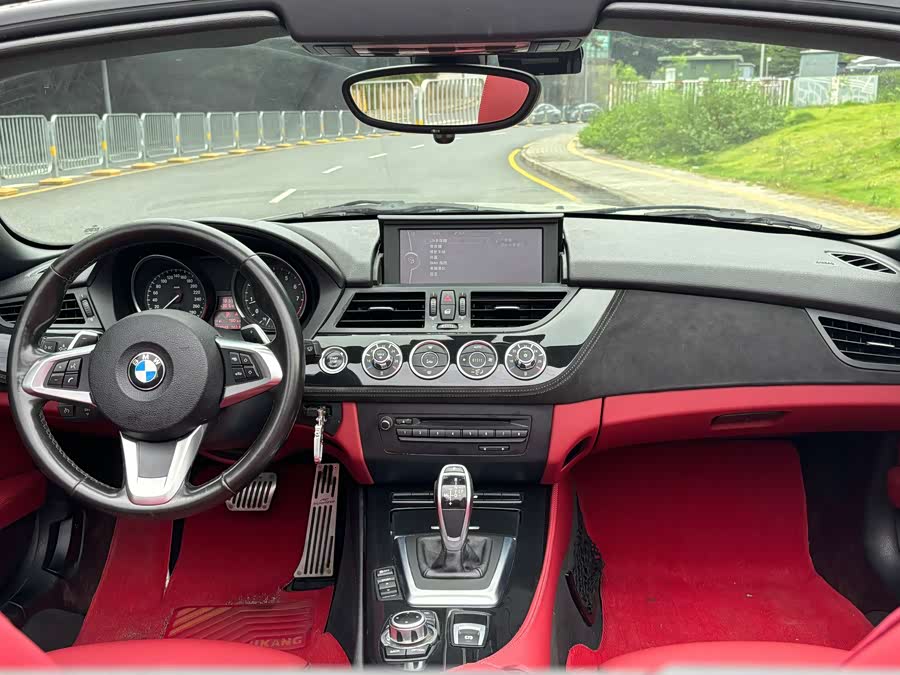 BMW Z4 2013 car image #28