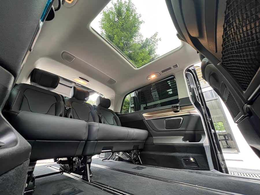 Mercedes-Benz V Class 2022 #28 Mercedes-Benz V Class 2022 car image #28