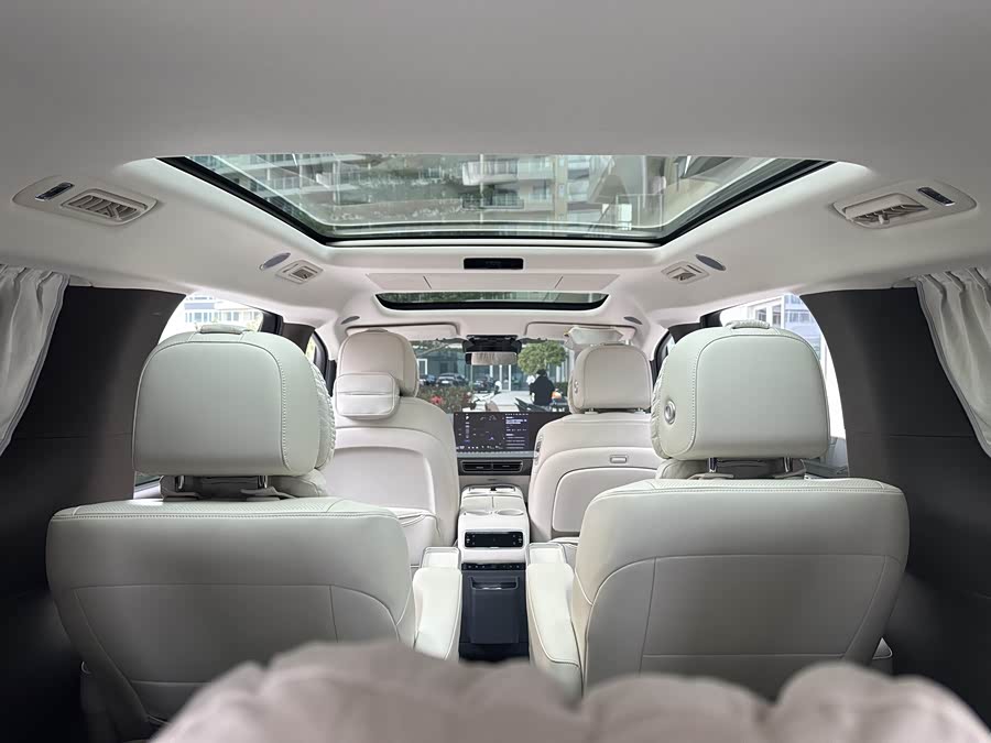 理想汽车 理想MEGA 2024 汽车图片 #28