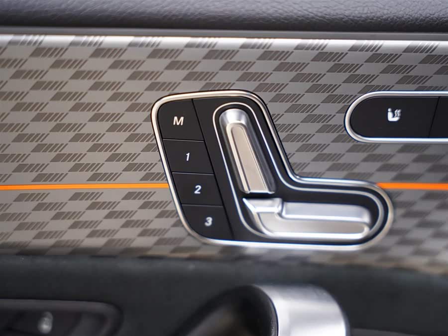 Mercedes-Benz CLA AMG 2024 imagem de carro #28