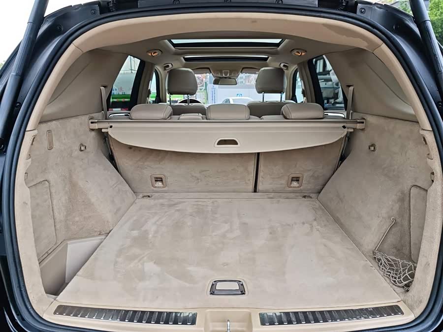 Mercedes-Benz M Class 2012 car image #28