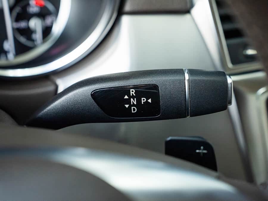 Mercedes-Benz M Class 2014 car image #28