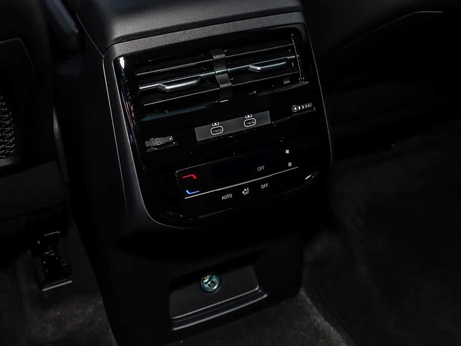 Audi Q6 2024 image de voiture #28