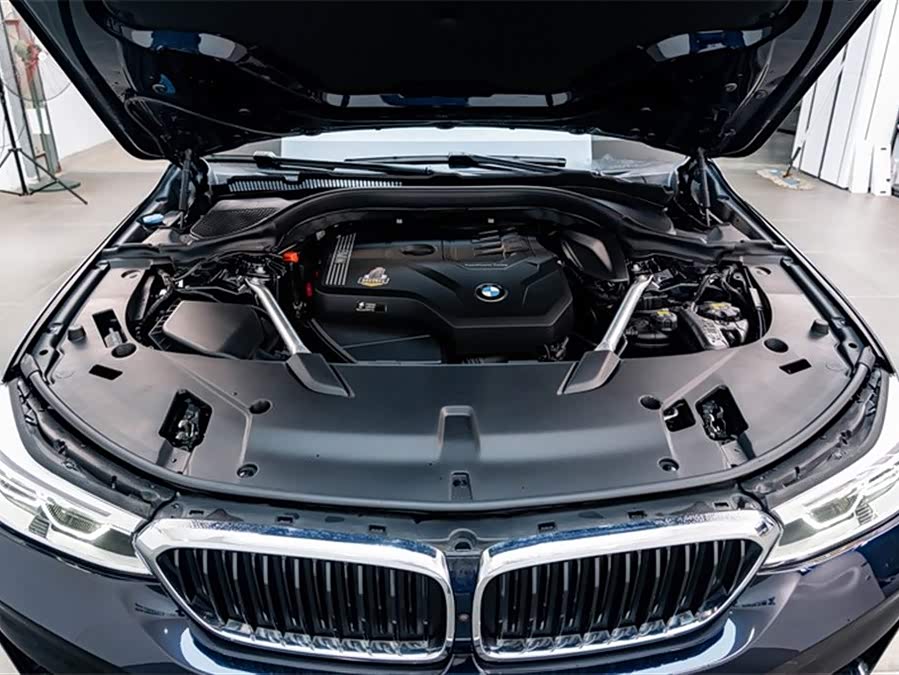 BMW 6 Series GT 2020 #28 BMW 6 Series GT 2020 car image #28