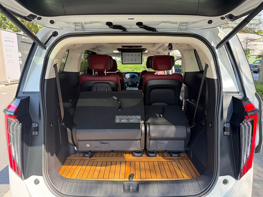 GAC Trumpchi E9 2023 #28 GAC Trumpchi E9 2023 car image #28