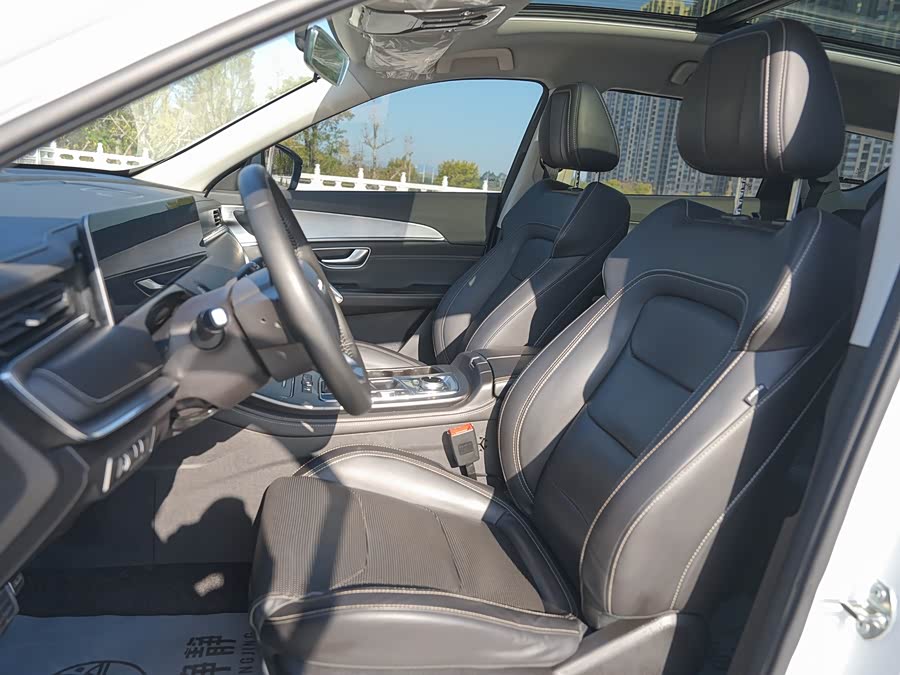 Jetour X70 PLUS 2025 car image #28