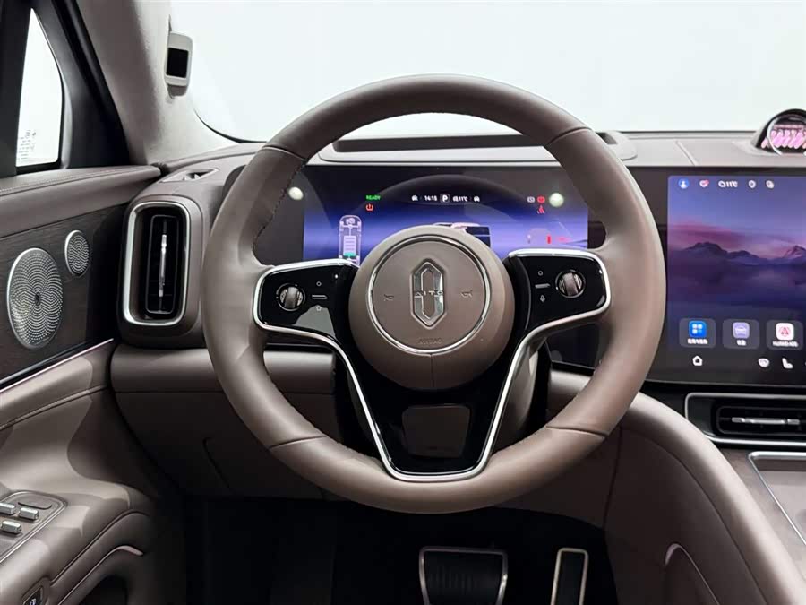 2024 car image #28
