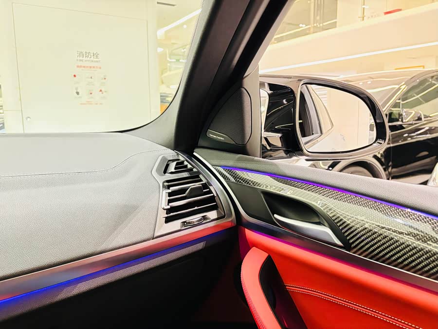 BMW X4 M 2023 car image #28