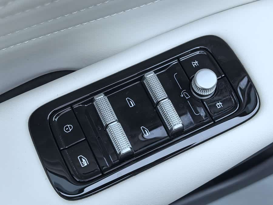 GEELY 2024 #28 GEELY 2024 car image #28