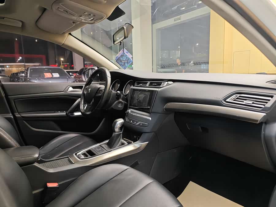 Peugeot 408 2016 car image #28