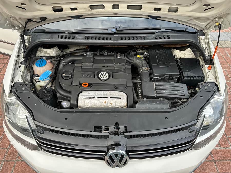 Volkswagen Golf (Imported) 2011 #28 Volkswagen Golf (Imported) 2011 image de voiture #28