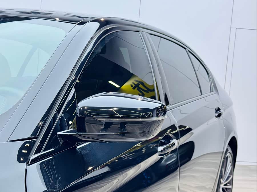 BMW 5 Series 2019 image de voiture #28