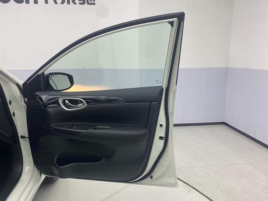 Nissan Sylphy car image #28
