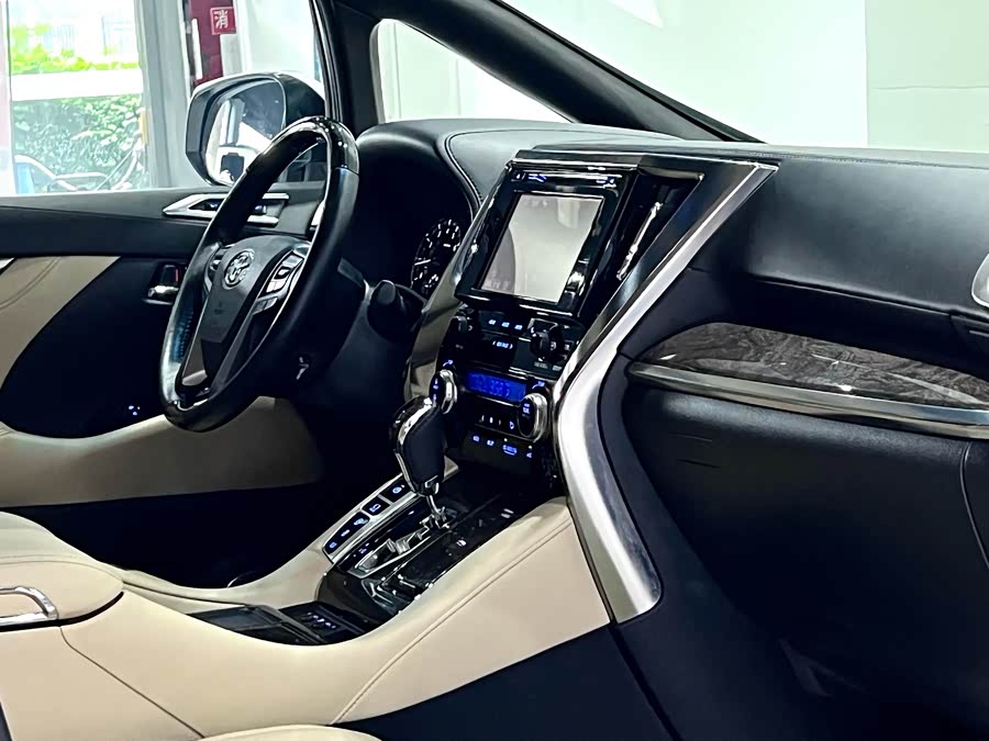 丰田 埃尔法 2018 汽车图片 #28