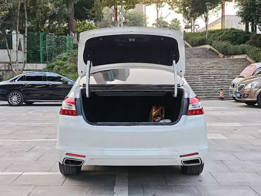 Peugeot 408 2018 #28 Peugeot 408 2018 car image #28
