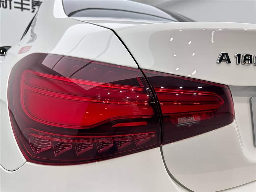 Mercedes-Benz A Class 2024 immagine di auto #28