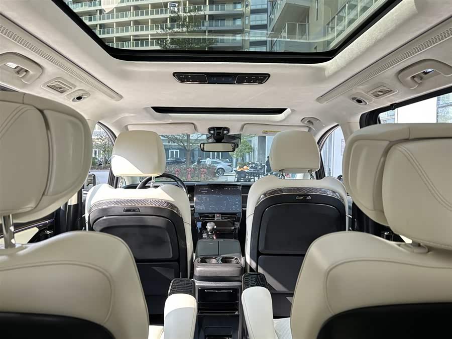 GAC Trumpchi E9 2023 car image #28