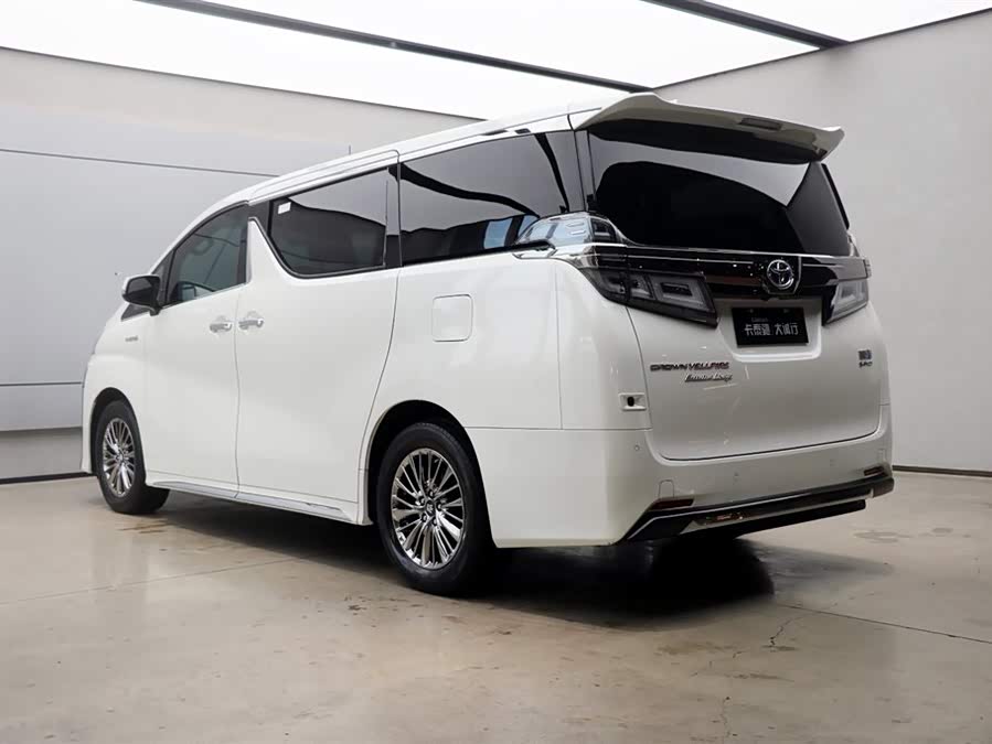 Toyota Vellfire 2023 #28 Toyota Vellfire 2023 صورة سيارة #28