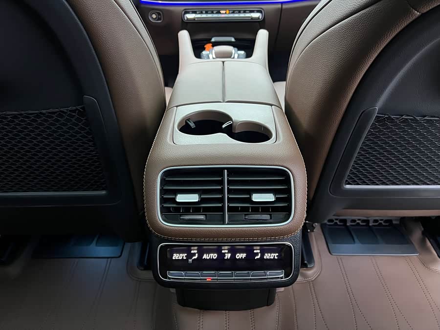 Mercedes-Benz GLE Class 2025 صورة سيارة #28