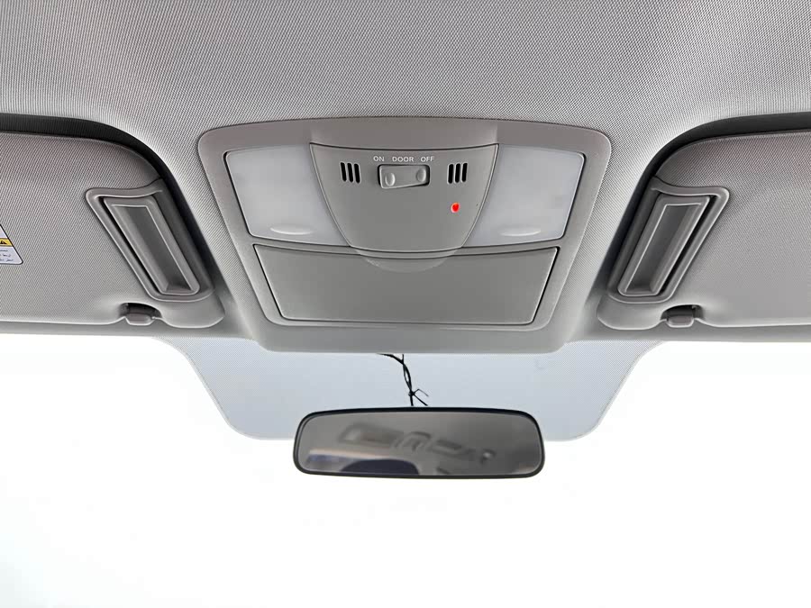 日产 途乐 2018 汽车图片 #28