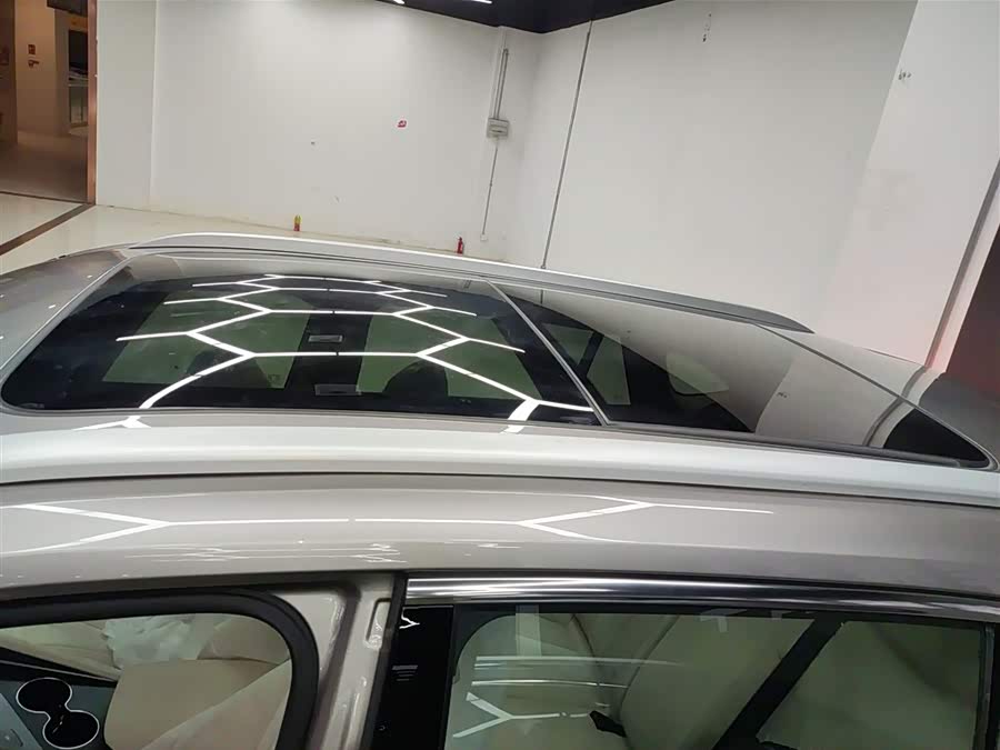 Roewe D5X DMH 2025 car image #28