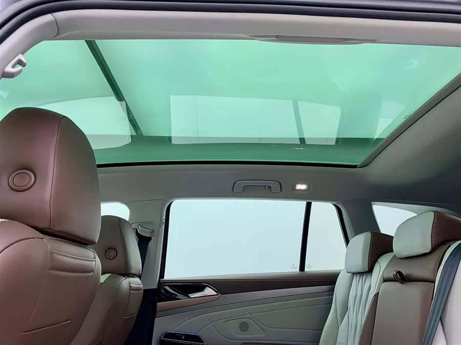 Volkswagen ID.6 X 2022 car image #28