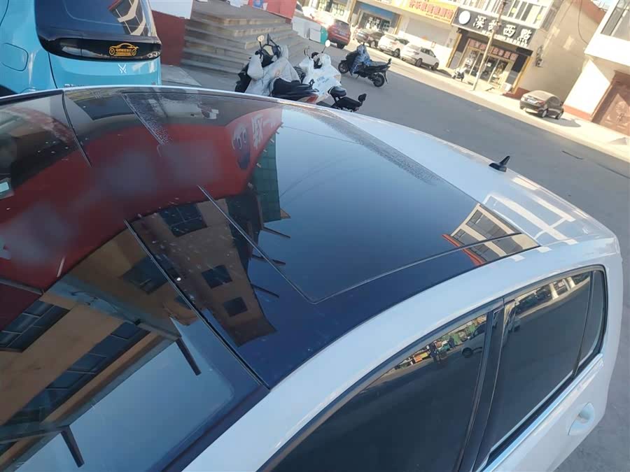 Volkswagen Golf Pure Electric 2020 car image #28