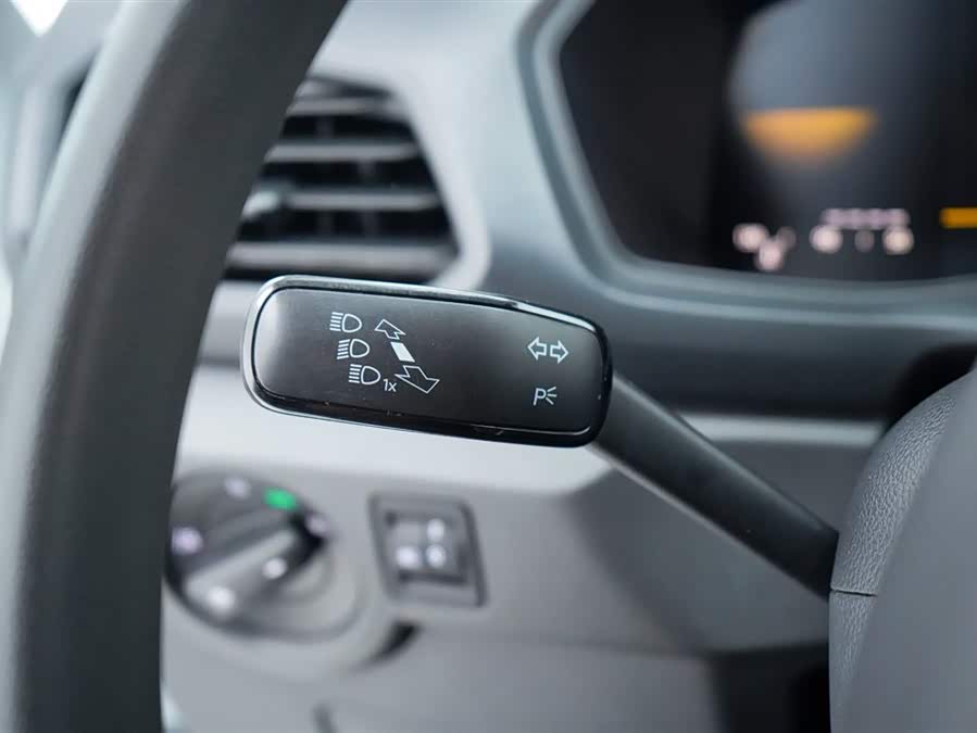 Volkswagen T-Cross 2023 car image #28