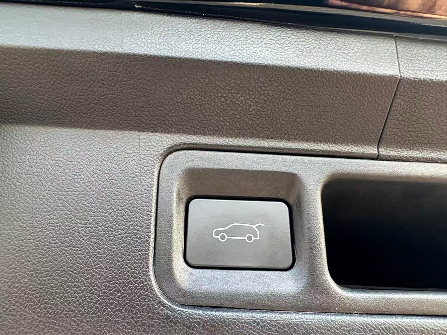 Forthing T5 EVO 2021 #28 Forthing T5 EVO 2021 image de voiture #28
