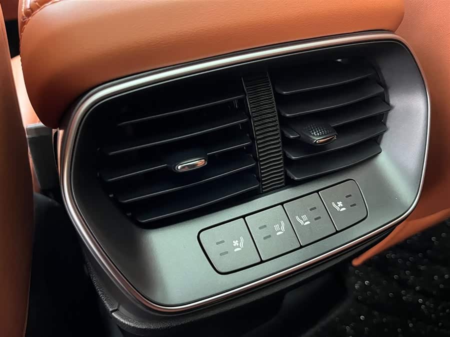 BYD Sea Lion 07 EV 2025 #28 BYD Sea Lion 07 EV 2025 car image #28