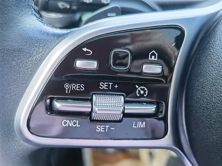 Mercedes-Benz A Class (Imported) 2020 #28 Mercedes-Benz A Class (Imported) 2020 car image #28