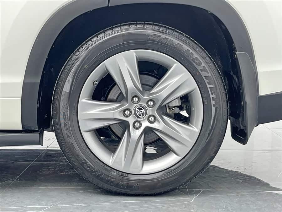 Toyota Highlander 2018 car image #28