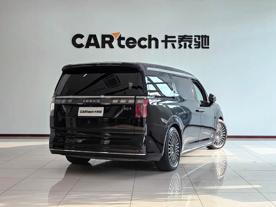 极氪 极氪009 2024 汽车图片 #28