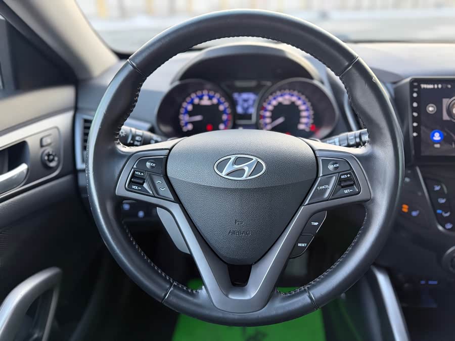 Hyundai Veloster 2015 #28 Hyundai Veloster 2015 car image #28