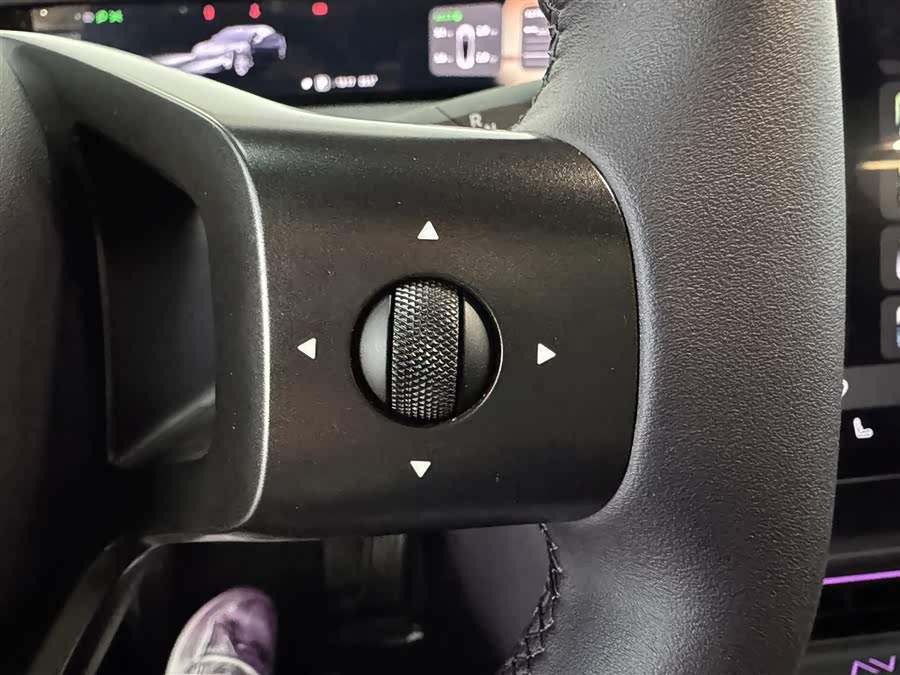 阿维塔 阿维塔06 2025 汽车图片 #28