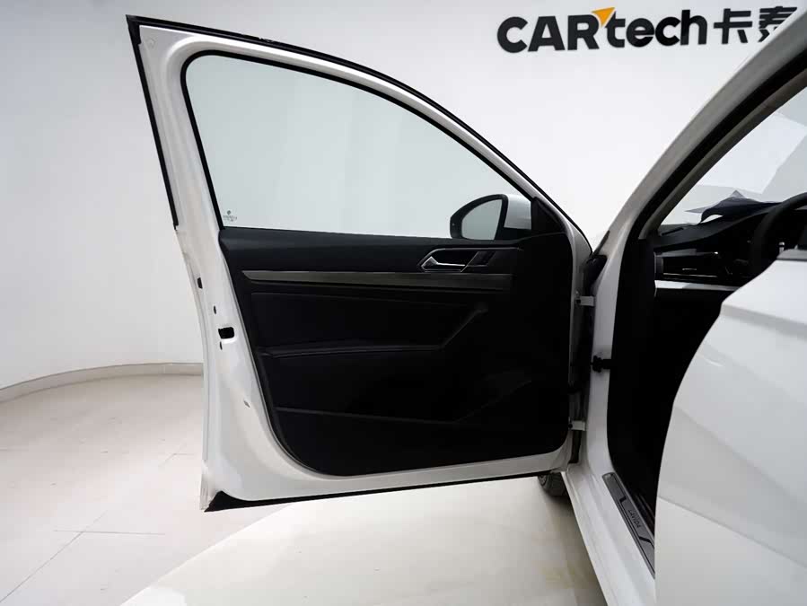 Volkswagen Lavida 2021 car image #28