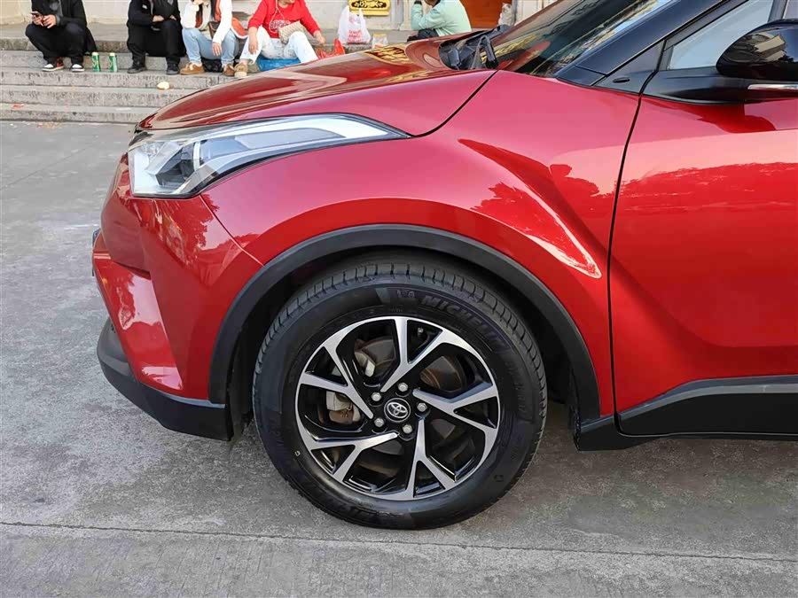 Toyota C-HR 2018 car image #28