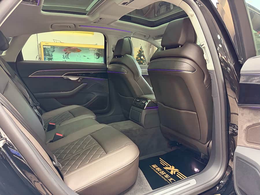 Audi A8 2021 imagem de carro #28