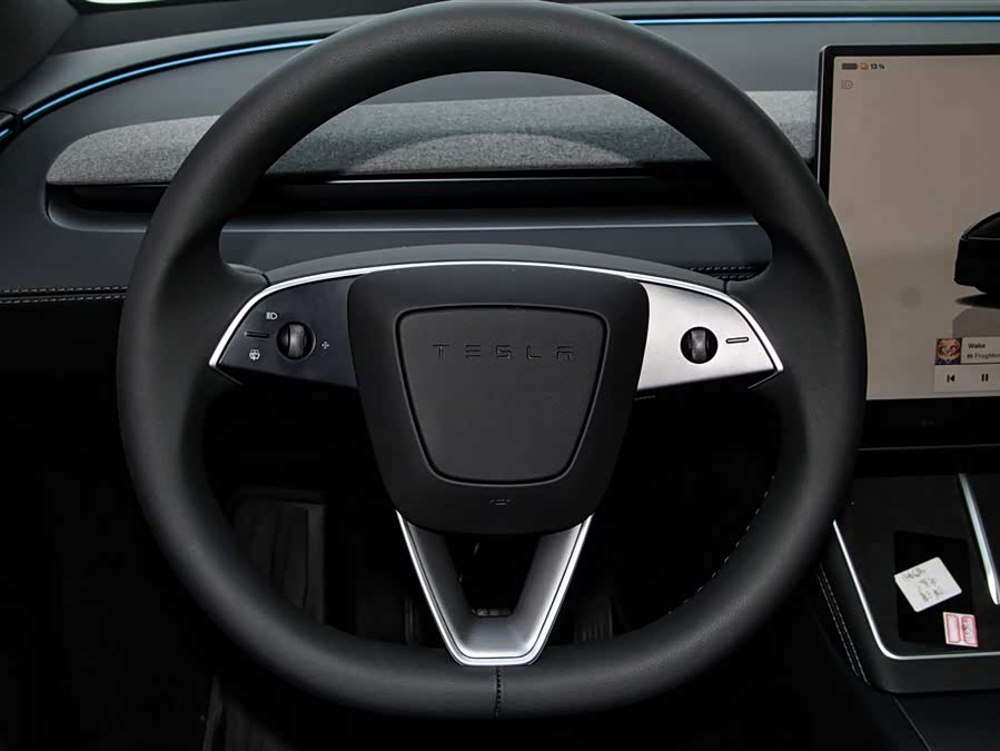 特斯拉 Model Y L 2025 汽车图片 #28