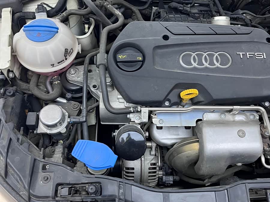 Audi A1 2015 car image #28
