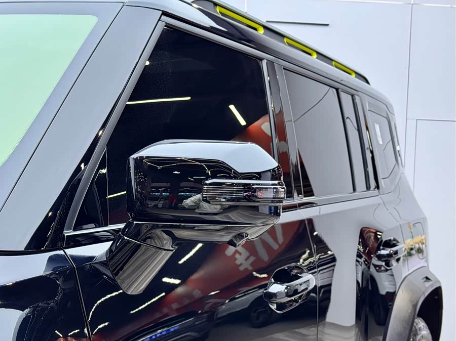 Jetour Traveller 2023 car image #28