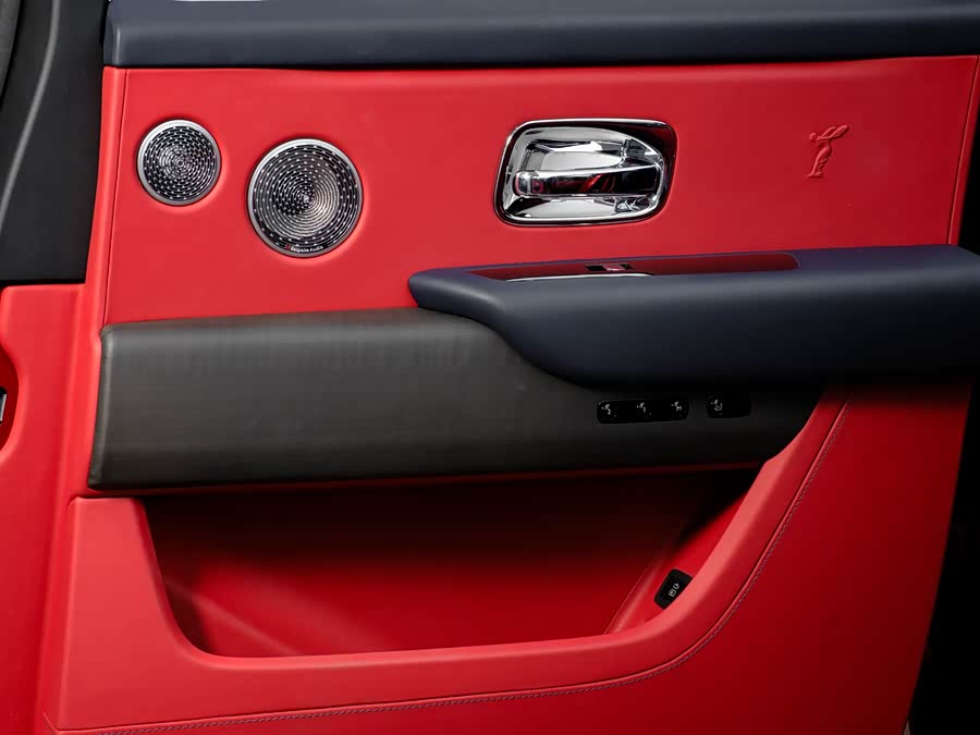 Rolls-Royce Cullinan 2023 #28 Rolls-Royce Cullinan 2023 car image #28