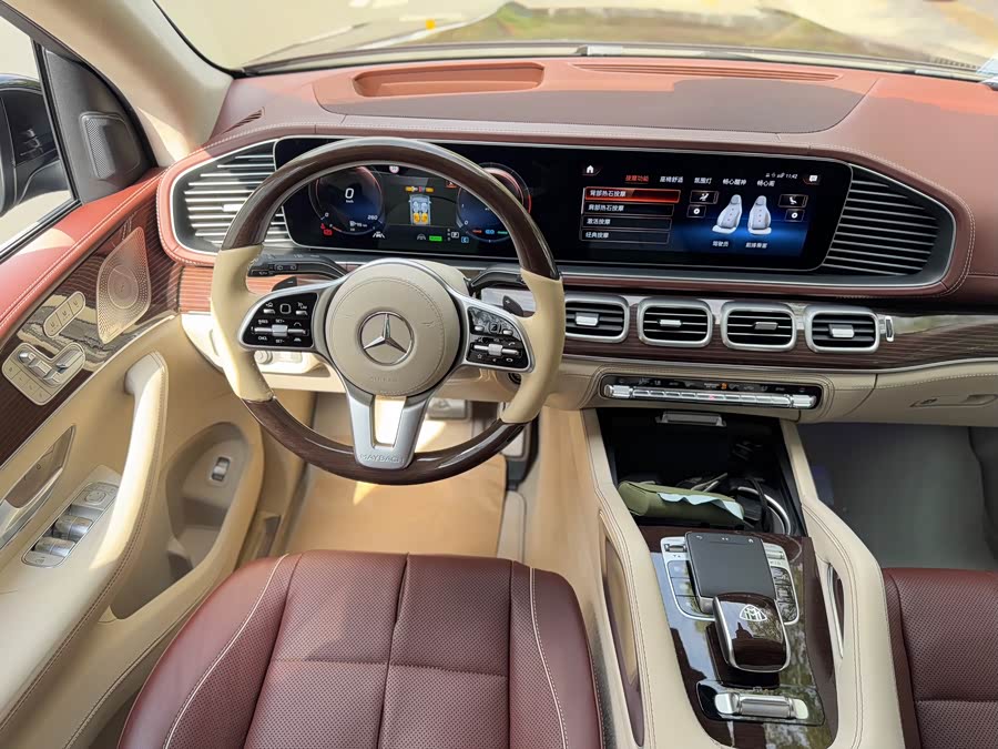 Mercedes-Benz Maybach GLS 2021 car image #28