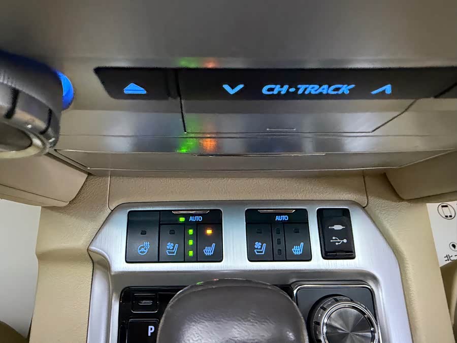 Toyota Land Cruiser 2016 immagine di auto #28